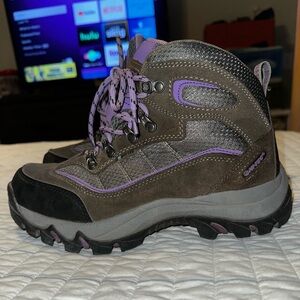 HI-TEC Skamania Mid Grey Purple Hiking‎ Shoes 7.5